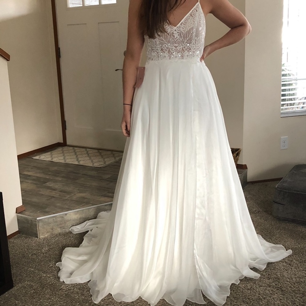 Wedding dress